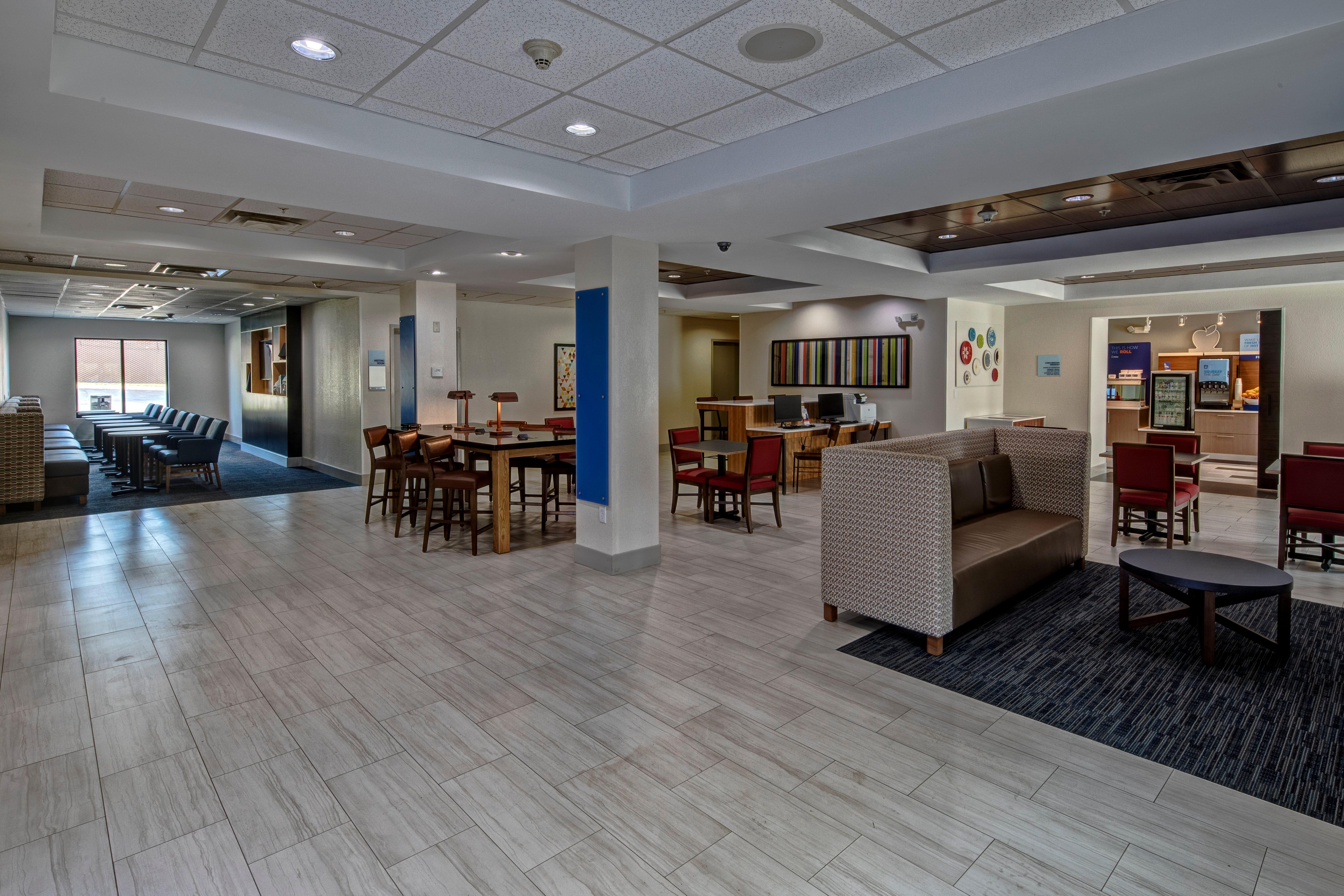 Holiday Inn Express Hotel & Suites Smyrna-Nashville Area By Ihg Exterior photo